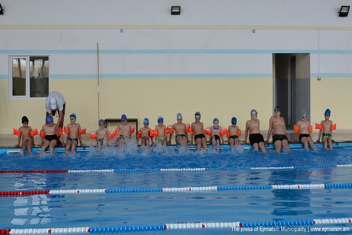 SWIMMING CLASSES HAVE ALREADY STARTED IN THE NEWLY BUILT SPORTS SCHOOL OF EJMIATSIN