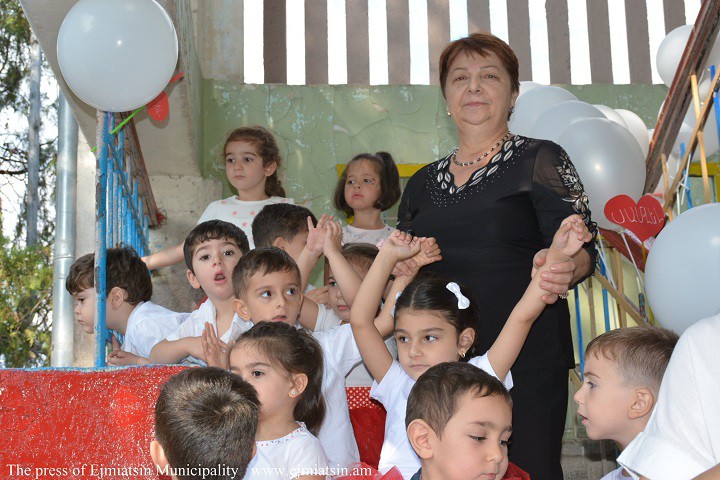 THE FIRST DAY OF THE ACADEMIC YEAR IN THE KINDERGARTENS OF EJMIATSIN