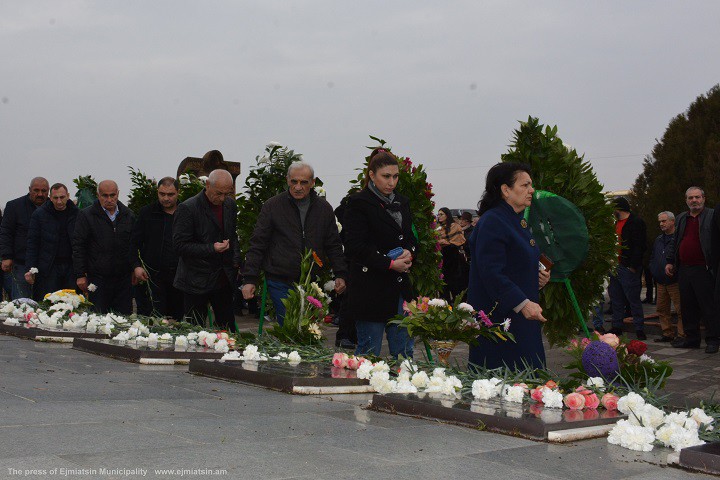 TRIBUTE TO THE MEMORY OF THE VICTIMS OF THE DEVASTATING EARTHQUAKE OF SPITAK