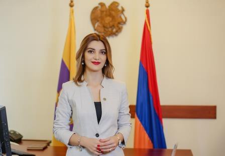 THE MESSAGE OF MAYOR OF VAGHARSHAPAT DIANA GASPARYAN ON THE OCCASION OF THE 30TH ANNIVERSARY OF THE FORMATION OF THE ARMENIAN ARMY
