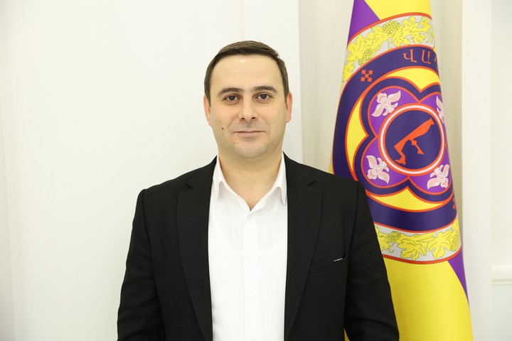 ՌԱՖԱՅԵԼ ԶԻՐՈՅԱՆ