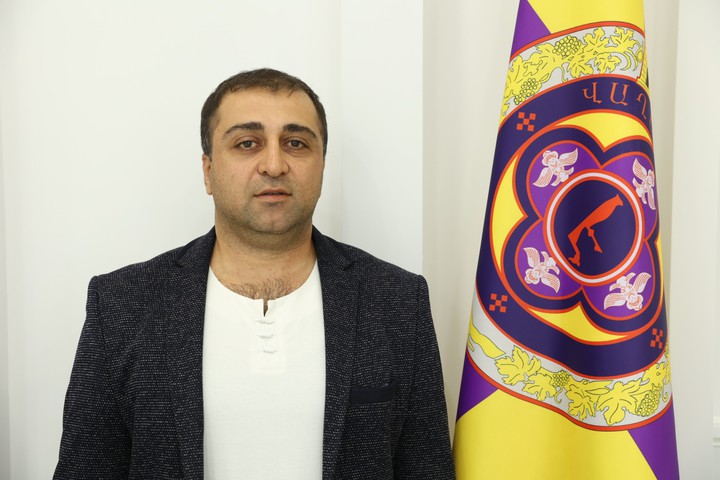 ԱՐԱ ԱԲՐԱՀԱՄՅԱՆ